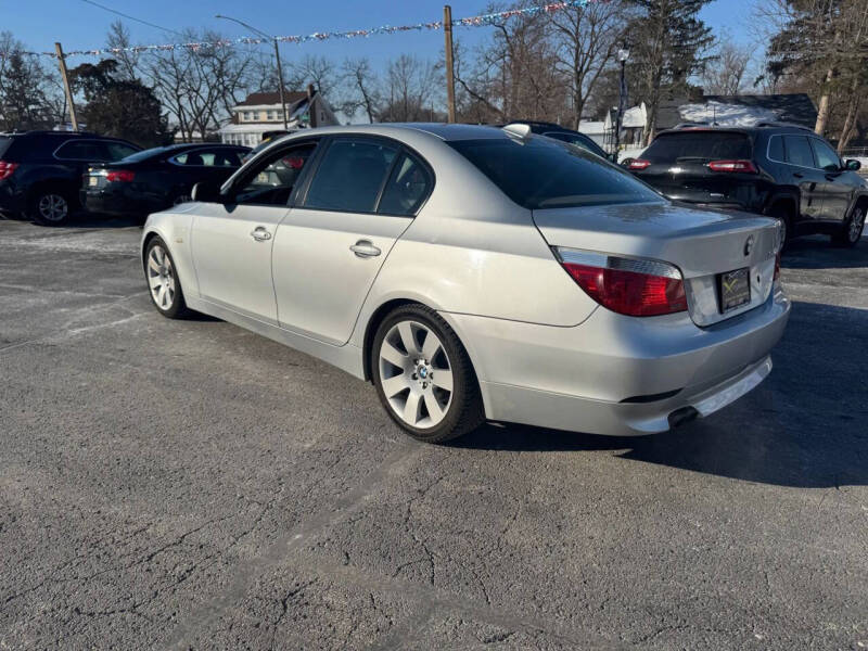 2004 BMW 5 Series 530i