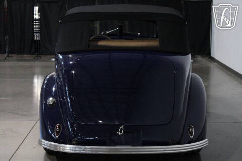 1937 Ford Phaeton