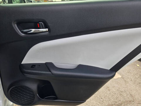 2019 Toyota Prius LE AWD-e