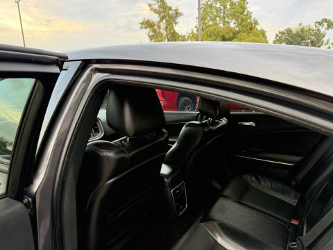 2019 Dodge Charger SXT