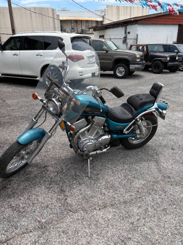 1995 Suzuki Intruder