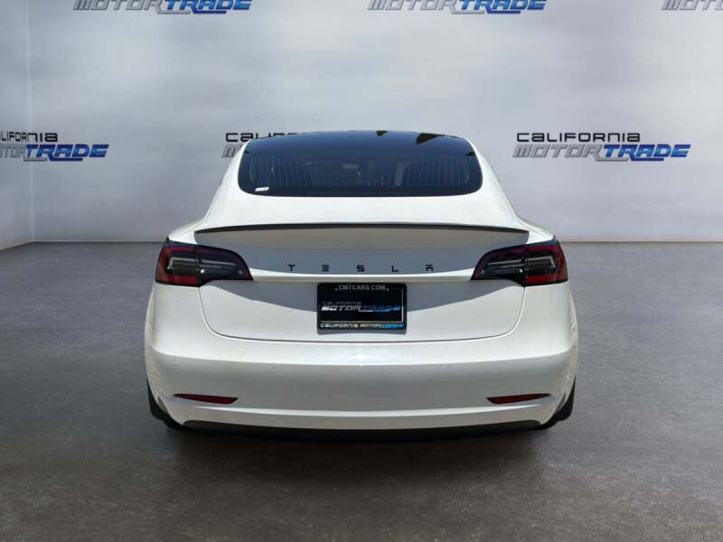2019 Tesla Model 3 Mid Range