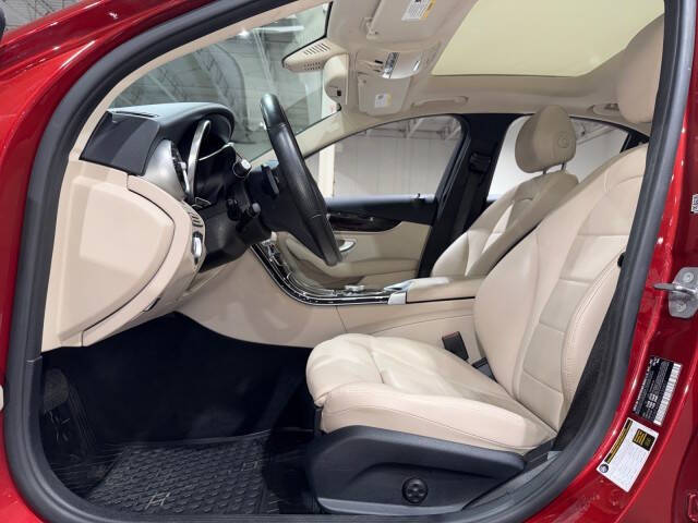 2017 Mercedes-Benz C-Class