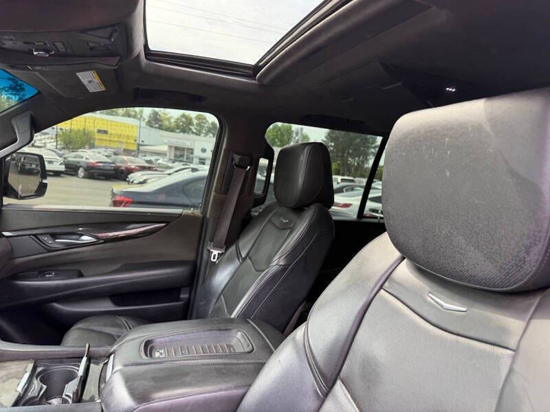 2019 Cadillac Escalade Platinum