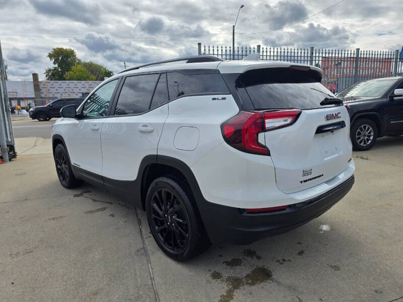 2023 GMC Terrain SLE