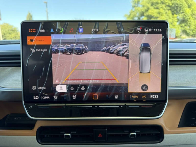 2025 Volkswagen ID. Buzz Pro S Plus 4Motion