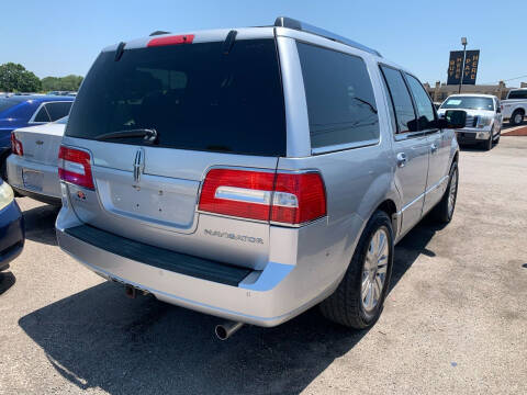2011 Lincoln Navigator