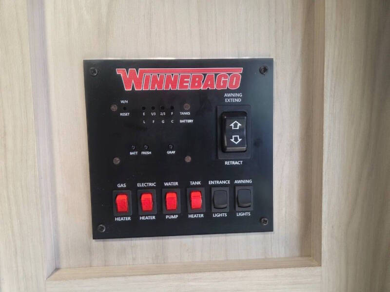 2023 Winnebago 100 SERIES HIKE