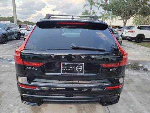 2025 Volvo XC60 B5 Ultra Dark Theme