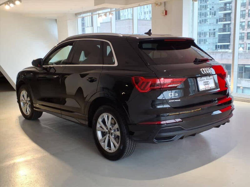 2025 Audi Q3 quattro S line Prem Plus 45 TFSI