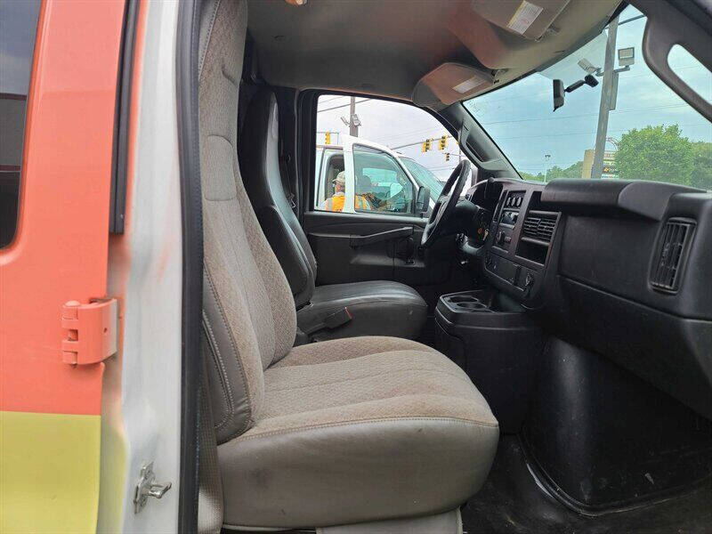 2016 GMC Savana 2500