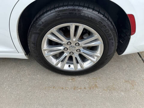 2016 Chrysler 300 C