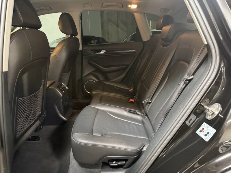 2016 Audi Q5 2.0T quattro Premium Plus