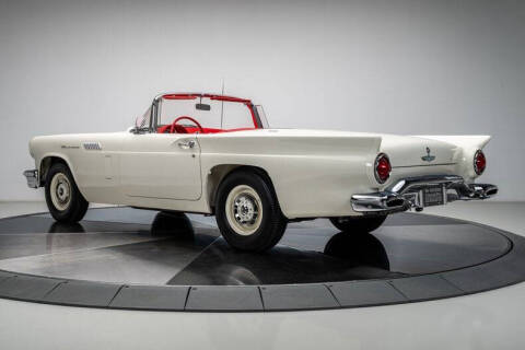 1957 Ford Thunderbird