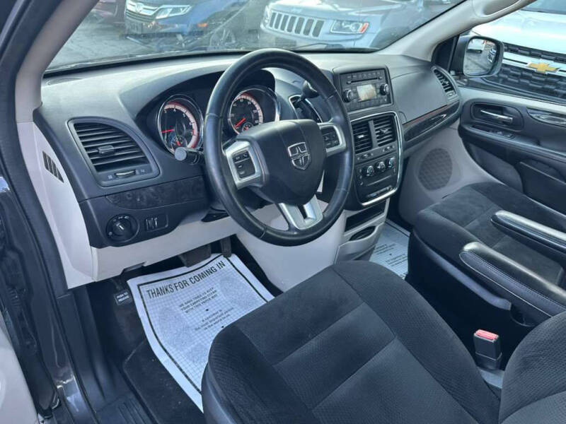 2016 Dodge Grand Caravan SE