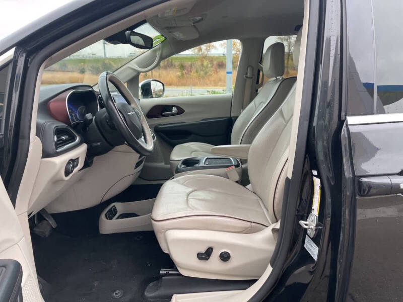 2017 Chrysler Pacifica Limited