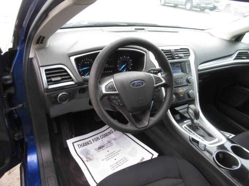 2013 Ford Fusion SE