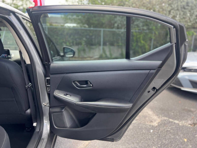 2024 Nissan Sentra SV