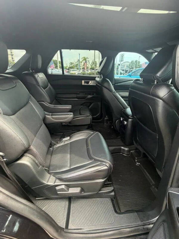 2020 Ford Explorer ST