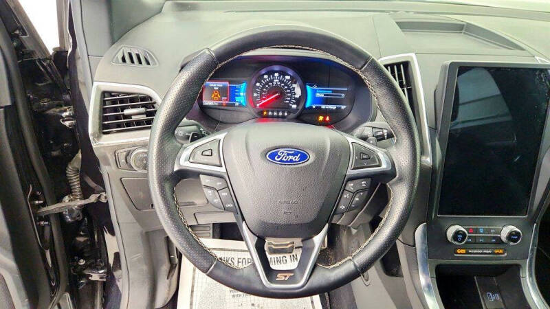 2023 Ford Edge ST
