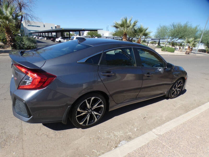 2019 Honda Civic Si photo 4