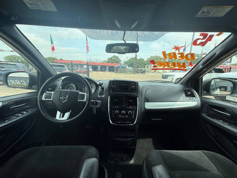 2015 Dodge Grand Caravan SE