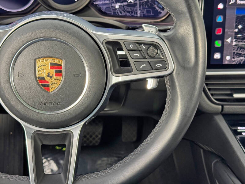 2023 Porsche Cayenne Platinum Edition