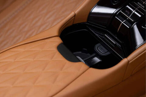 2024 Aston Martin DB12 Volante