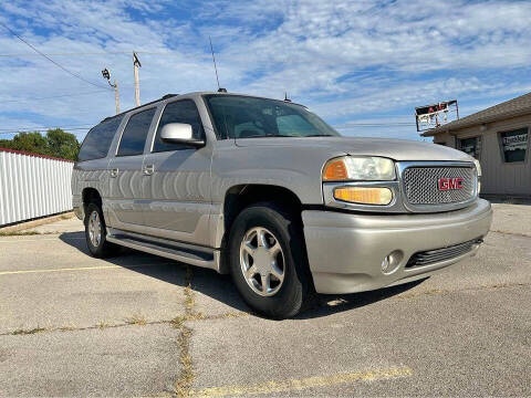 2004 GMC Yukon XL for sale at EGM Auto in Midwest City OK