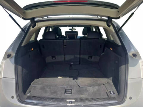 2012 Audi Q5 3.2 quattro Premium Plus