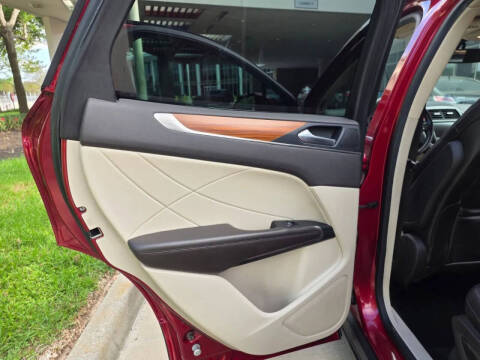 2017 Lincoln MKC Select