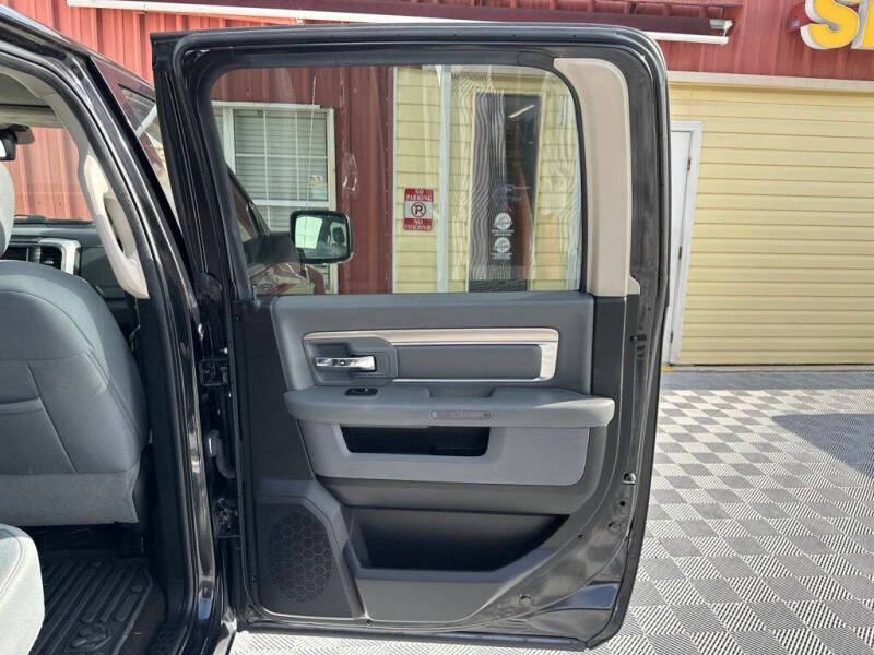 2017 RAM 1500 Big Horn