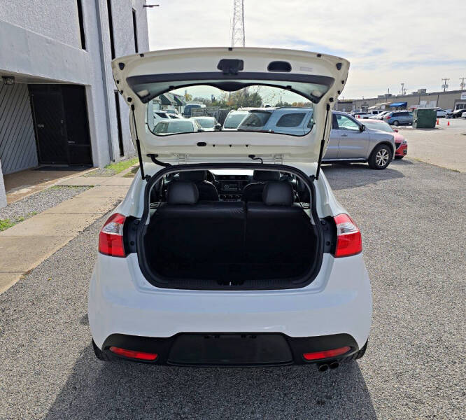 2013 Kia Rio 5-Door SX