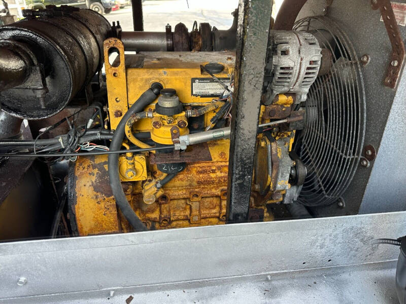 2013 SULLIVAN PALATEK Air Compresso D185PJD