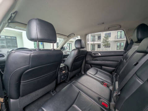 2018 Nissan Pathfinder S