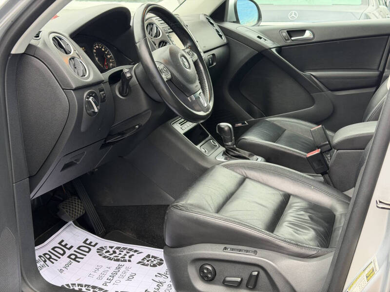 2011 Volkswagen Tiguan S 4Motion