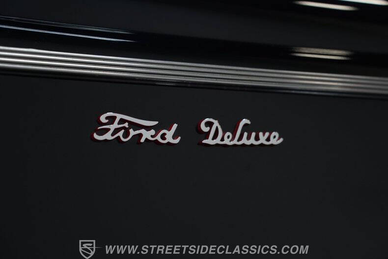 1940 Ford Deluxe