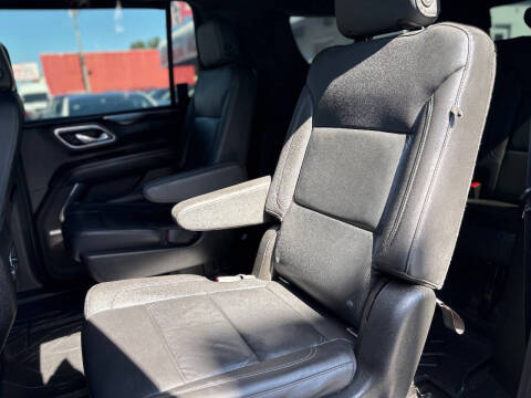 2021 Chevrolet Suburban LT