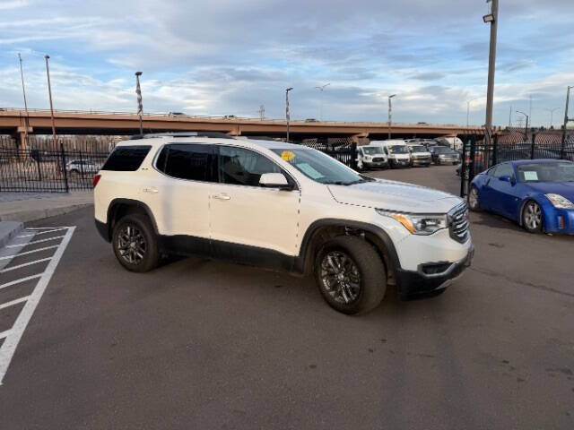 2017 GMC Acadia SLE-2