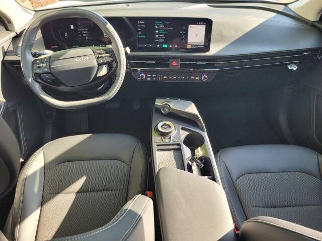 2025 Kia EV6 Light Long Range