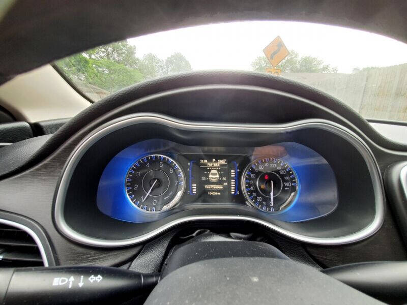 2015 Chrysler 200 Limited