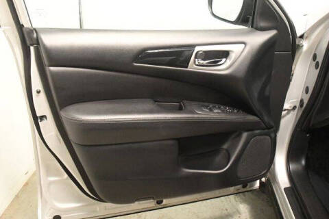 2019 Nissan Pathfinder S