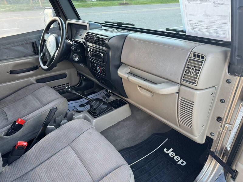 2004 Jeep Wrangler SE