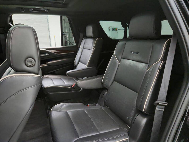 2022 Cadillac Escalade Premium Luxury