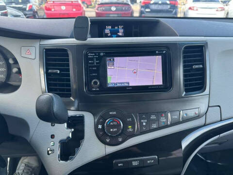 2014 Toyota Sienna