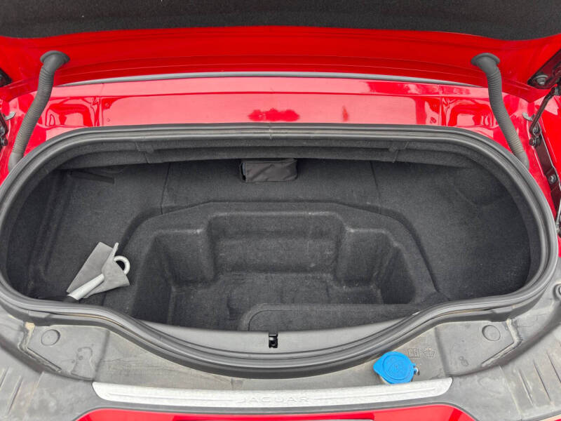 2018 Jaguar F-TYPE 296HP