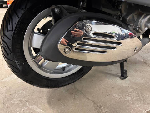 2015 Vespa GTS 300