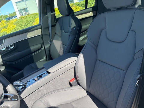 2026 Volvo XC90 B5 Core