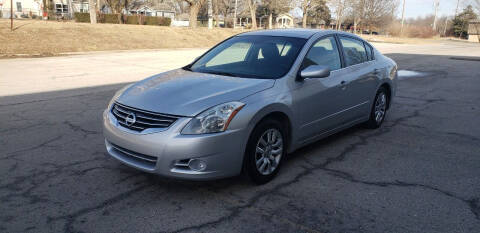 2012 Nissan Altima for sale at EXPRESS MOTORS in Grandview MO