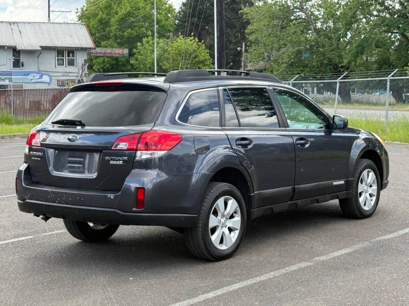 2011 Subaru Outback 2.5i Premium